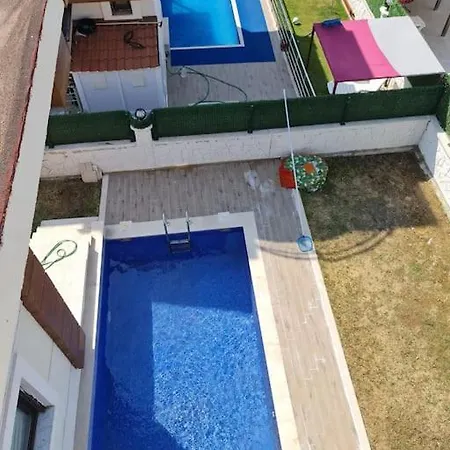 Villa Izmir'de Ozel Havuzlu, 8 Kisilik Villa-awz127