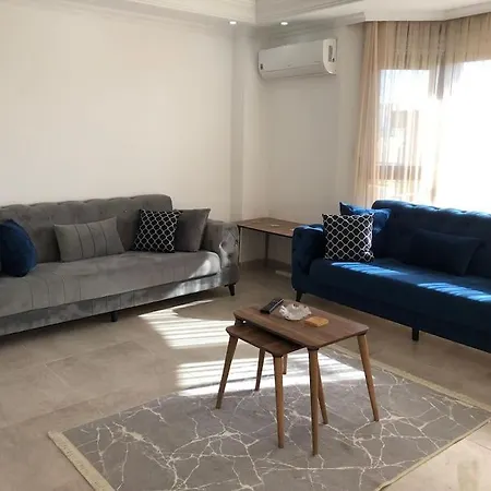 Izmir'de Ozel Havuzlu, 8 Kisilik Villa-awz127 Dikili