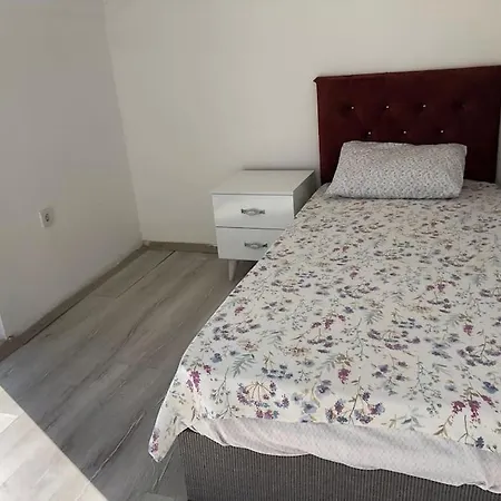 Villa Izmir'de Ozel Havuzlu, 8 Kisilik Villa-awz127 *