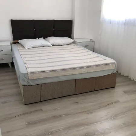 Izmir'de Ozel Havuzlu, 8 Kisilik Villa-awz127 * Dikili