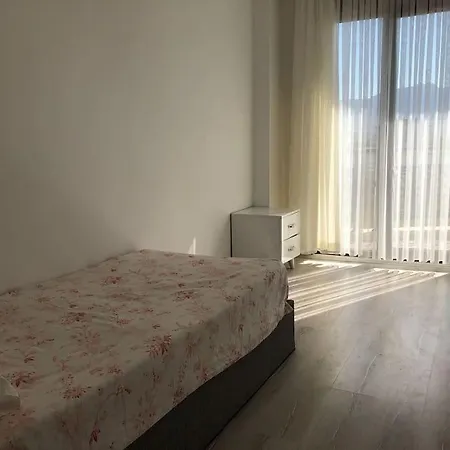 Izmir'de Ozel Havuzlu, 8 Kisilik Villa-awz127 Dikili