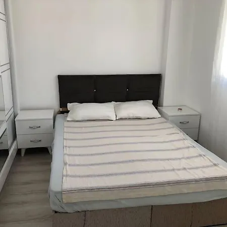 Izmir'de Ozel Havuzlu, 8 Kisilik Villa-awz127 别墅 迪基利